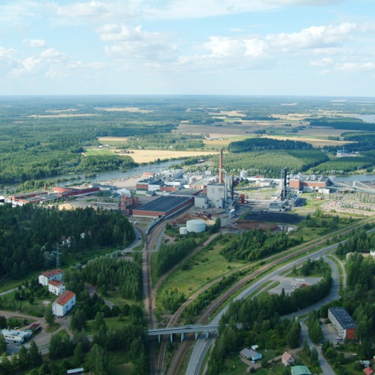 The Anjalankoski site is made up of the Anjala paper mill and Ingerois board factory
